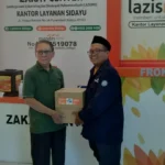 Lazismu GKB Berbagi di Ponpes Al-Hikmah Sidayu