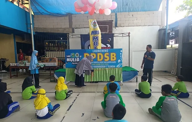 SMP Mulia Launching PPDB dengan Senam Berhadiah