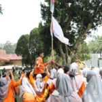 Kisah Heroik Guru dan Karyawan Spemdalas Mengibarkan Bendera dalam Unity Flag