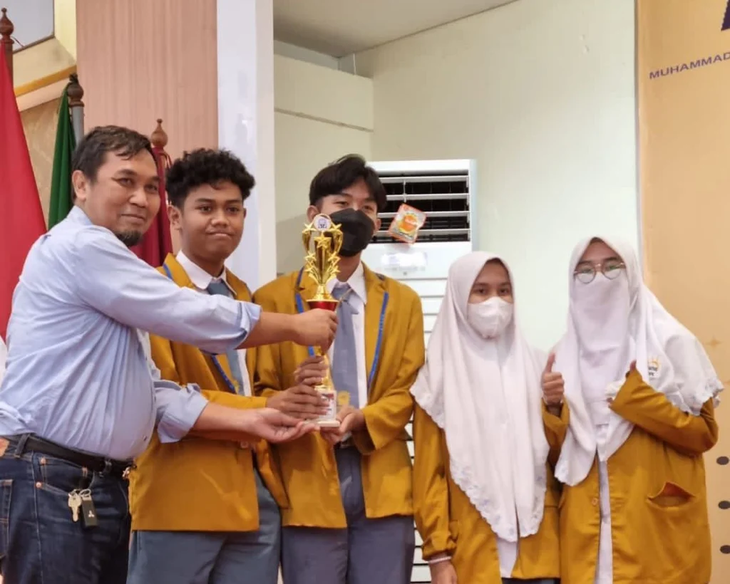 Siswa Kelas Internasional Smamsatu Borong Juara M-ICO Festival 2022