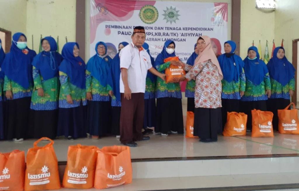 Lazismu Lamongan Berbagi 225 Paket Bingkisan untuk Guru PAUD Aisyiyah