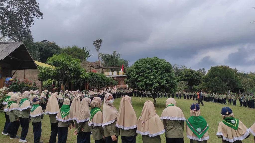 Campbound MIM Sapro di Dusun Sahabat Alam, Asyiknya Begini