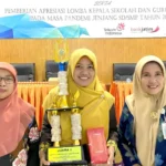 Ria Pusvita Sari Juara I Kepala Sekolah Inspiratif Tingkat SD Tahun 2022