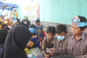 Sekolah Kreatif Menganti Tutup PTS dengan Entrepreneur Day