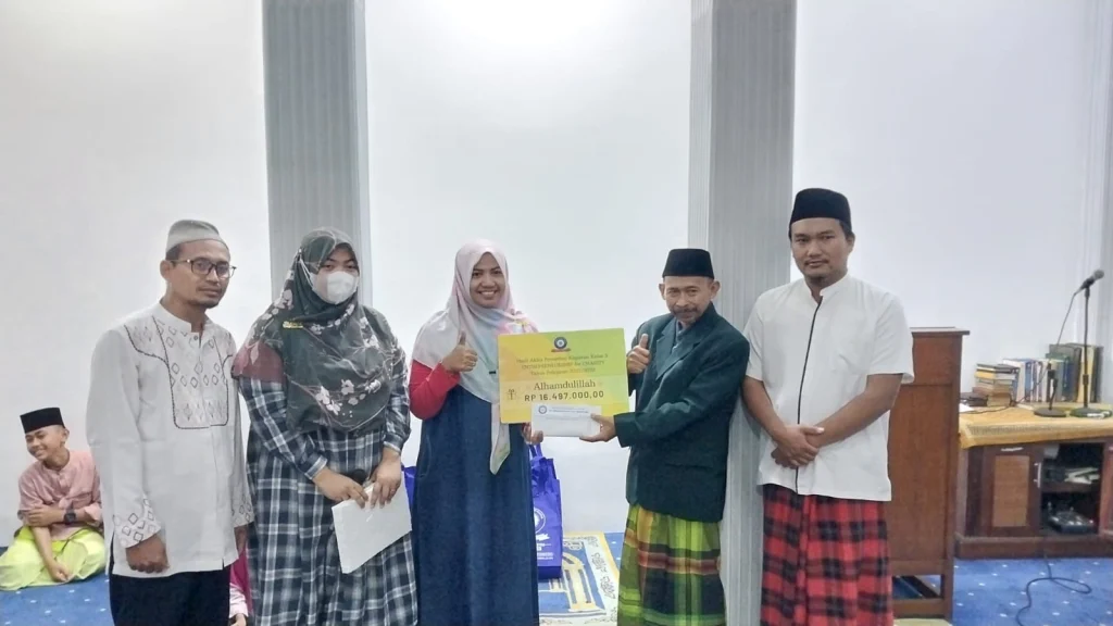 SDMM Serahkan Donasi ke Panti Aisyiyah yang Penghuninya Lelaki