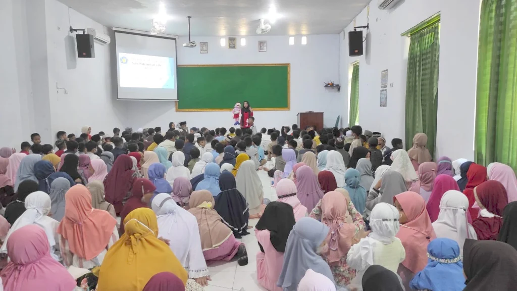 Maulid Nabi di MIM Sapro, Murid Bertanya di Luar Nalar