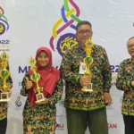 Tiga Guru SDMM Meraih Special Award