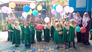 Tamu-Tamu Cilik Itu Disambut Mimdaka dengan Mini Outbound
