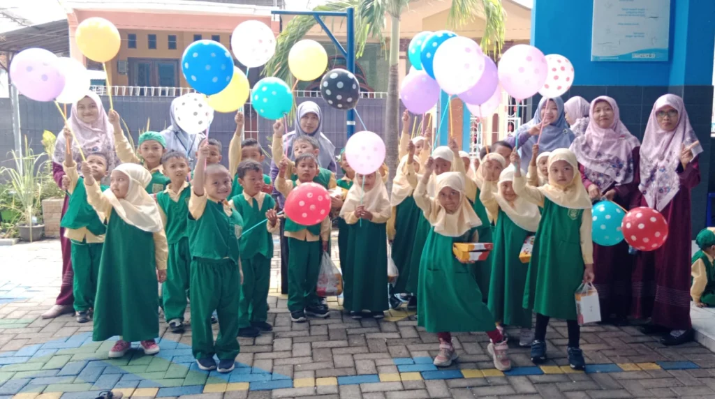 Tamu-Tamu Cilik Itu Disambut Mimdaka dengan Mini Outbound