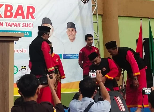 Sah! Bupati Ngawi Jadi Pendekar Kehormatan Tapak Suci