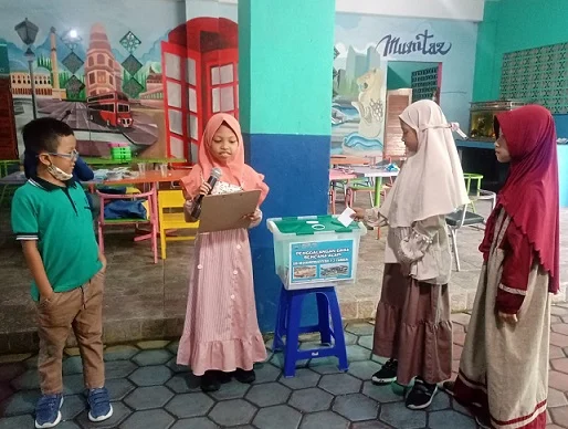 Baca Puisi Galang Donasi, Aksi Empati Siswa SD Mumtaz