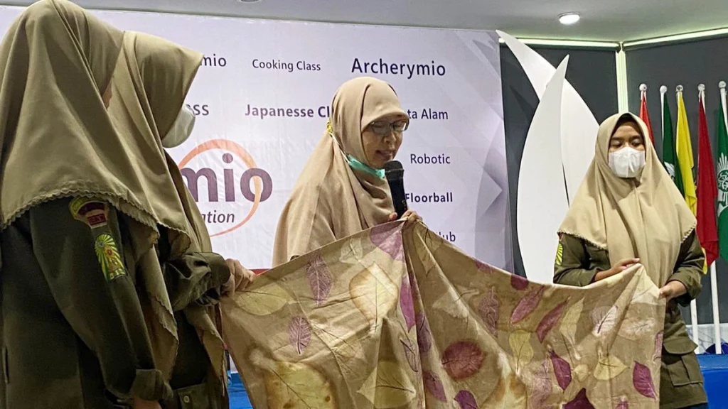 Enam Langkah Membuat Ecoprint Bernilai Ekonomi