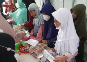 Belajar Bisnis di Entrepreneur Day SD Mugeb