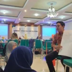 Guru SD dan MI Muhammadiyah Ngawi Workshop Literasi