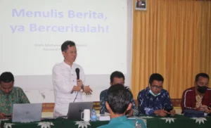 Guru Muhammadiyah Se-Bawean Berlatih Menulis Berita