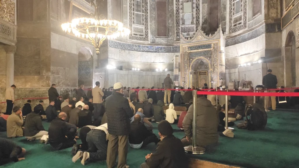 Subuh Syahdu di Aya Sophia