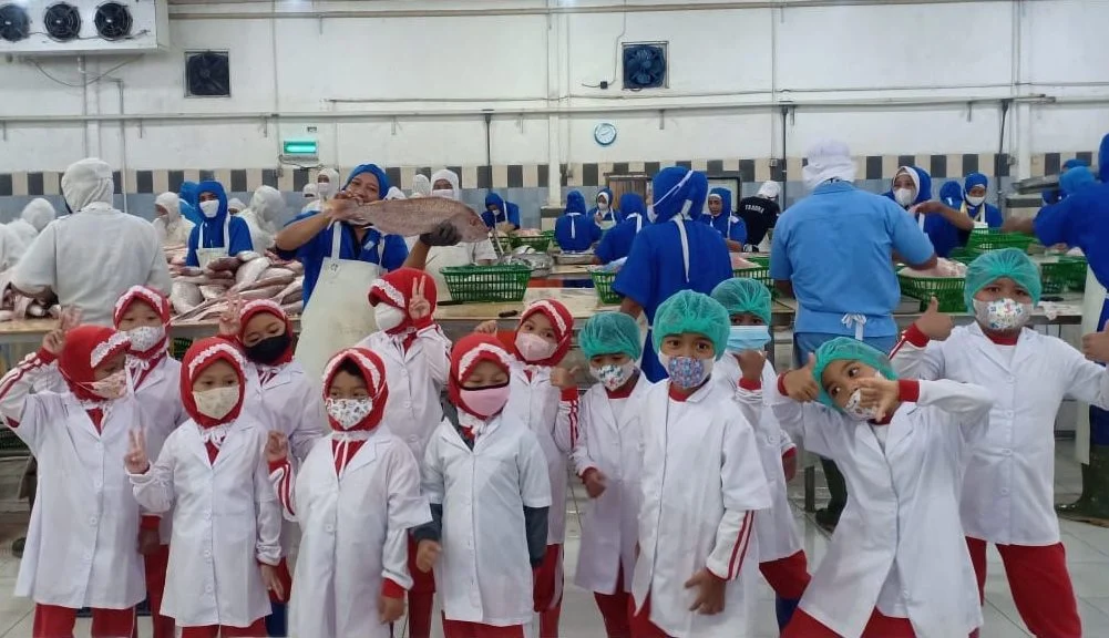 Siswa TK Aisyiyah 1 Kota Probolinggo Kunjungi CV BeeJay Seafoods