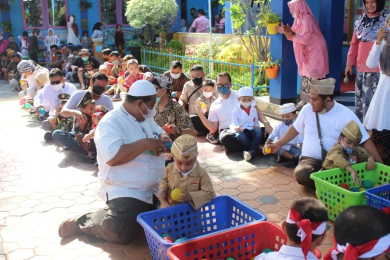 My Father My Hero Penuh Haru di TK Aisyiyah 1 Kota Probolinggo