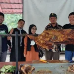Kisah Penggembira Muktamar Dijamu Kambing Guling