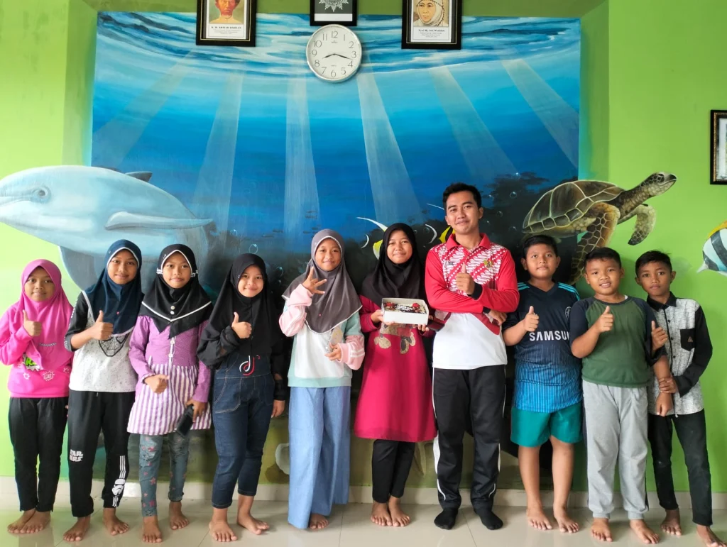 Layakkah Saya Digugu dan Ditiru