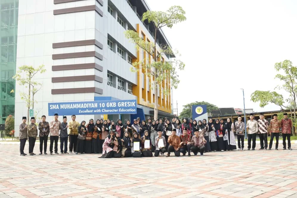 Guru Terbaik dari yang Terbaik di Smamio