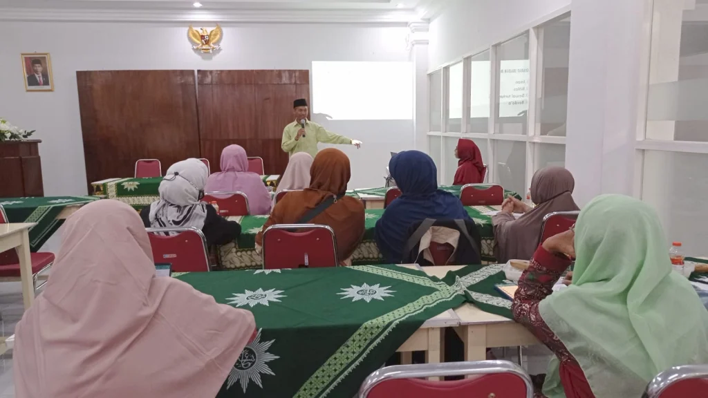 Bimbingan KBIHU Aisyiyah Mengkaji Macam-Macam Ibadah