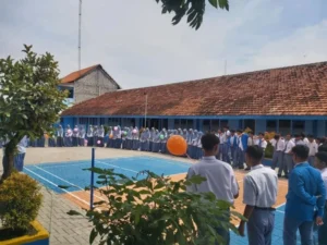 Ada Balon Kejutan untuk Guru Smala Dukun