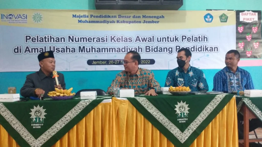 Muhammadiyah Jember Menyiapkan Guru sebagai Pelatih Literasi Numerasi