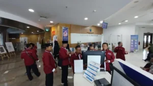 Berkunjung ke Gedung Perpustakaan Tertinggi di Dunia