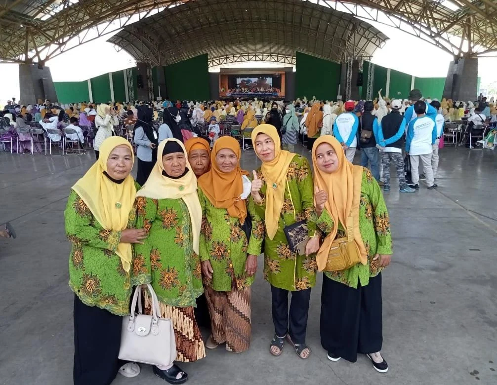 Ibu-Ibu Aisyiyah pun Jadi Penggembira Muktamar Nasiyah