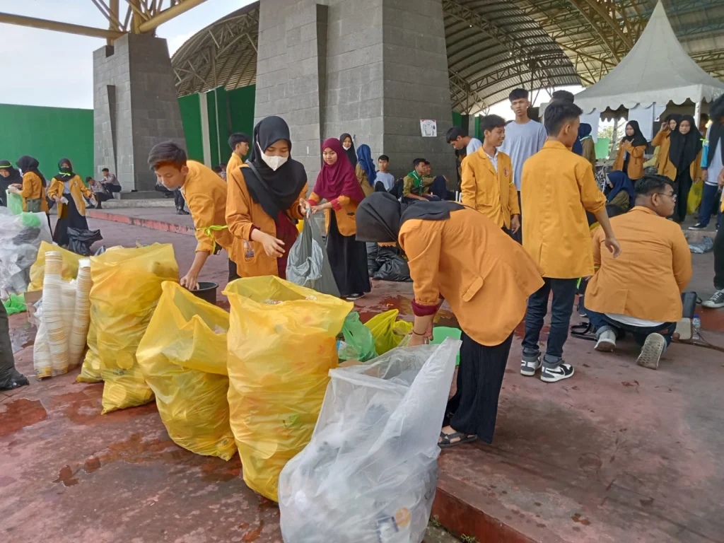 Duta Bersih IPM di Balik Kebersihan Muktamar Nasyiatul Aisyiyah