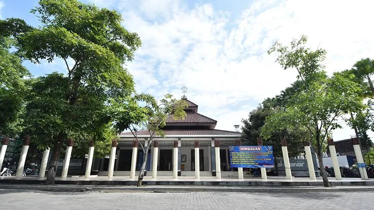 Angkringan Gratis Lazismu RSU Aisyiyah Ponorogo untuk Penggembira Musywil