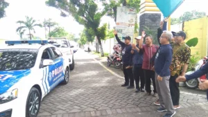 Tour de Ambulance Muhammadiyah Jatim Diberangkatkan ke Ponorogo
