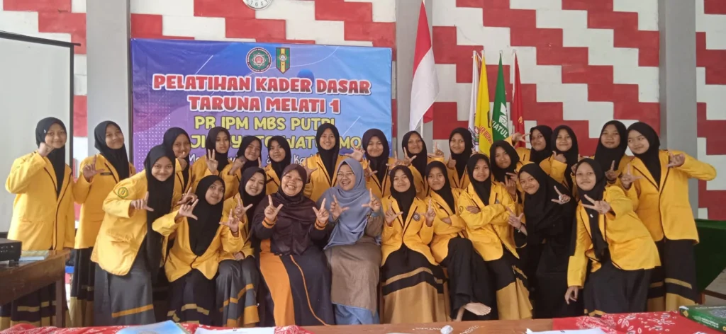 PKDTM 1 MBS Haji Suyoto Watulimo: Jadilah Muslimah dengan Segudang Karya