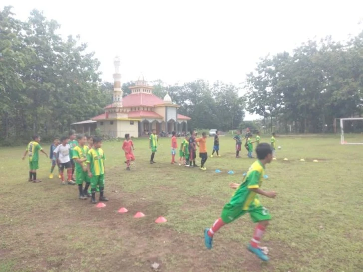 SSB PSHW Ponorogo: Iurannya ke Kotak Amal Masjid