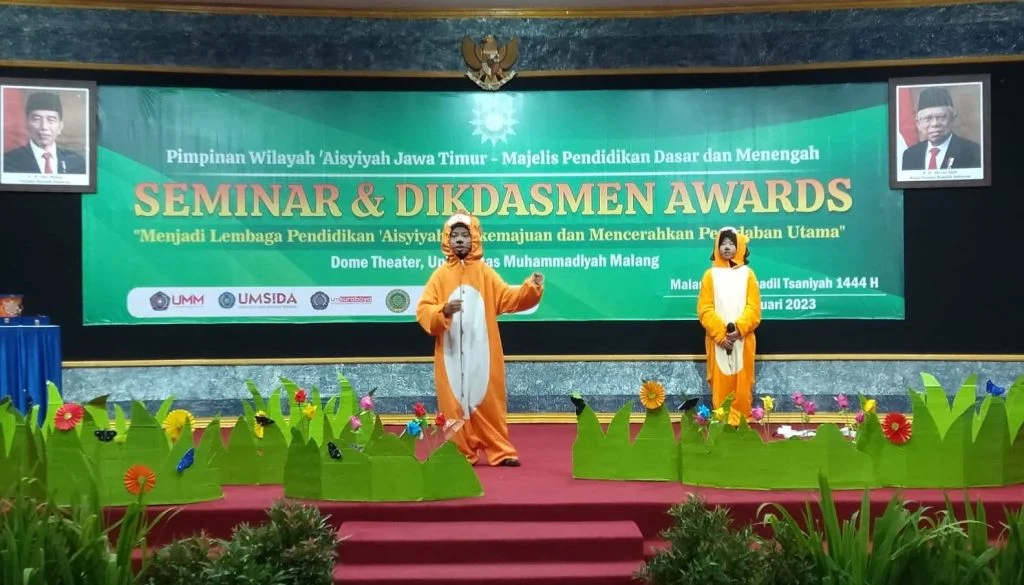 SD Aisyiyah Kota Malang Kisahkan Singa dan Tikus dalam Dua Bahasa