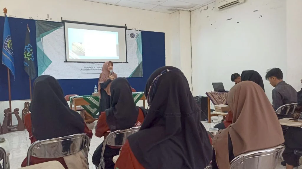 UKM Kopma Surya Kencana Umpo Menggelar Workshop Kepenulisan