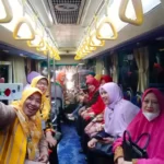 Hujan Deras Iringi Keberangkatan Anggota Musywil Aisyiyah ke Balai Kota Surabaya