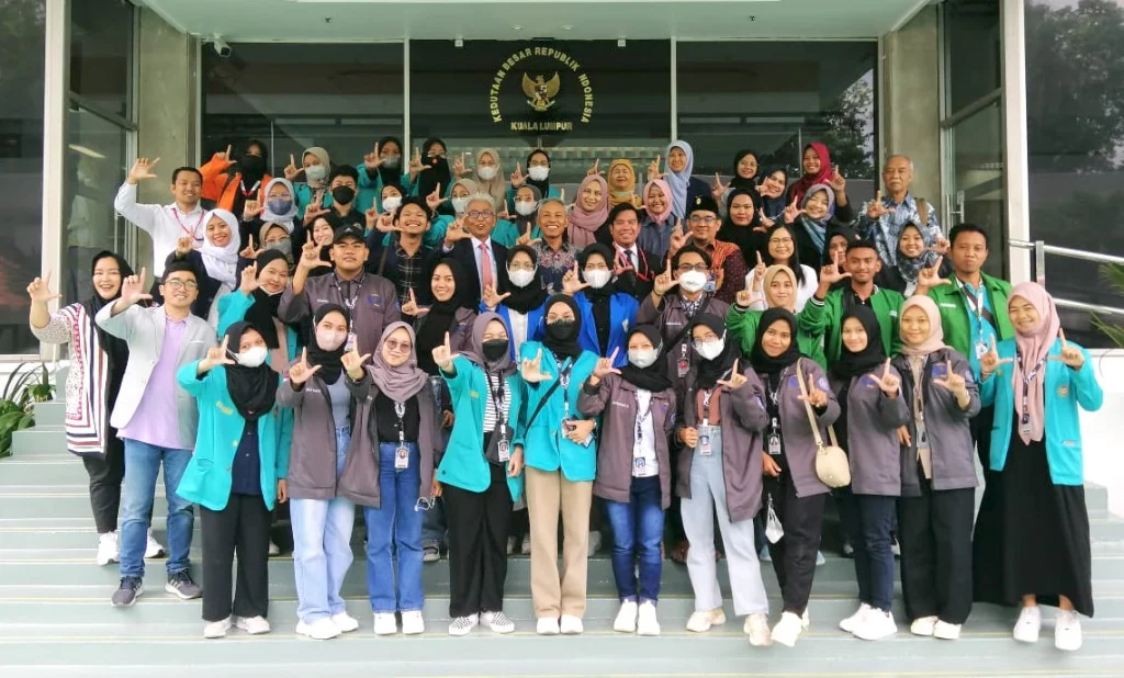 Muhammadiyah Terjunkan Mahasiswa KKN Internasional Ke-5 di Malaysia