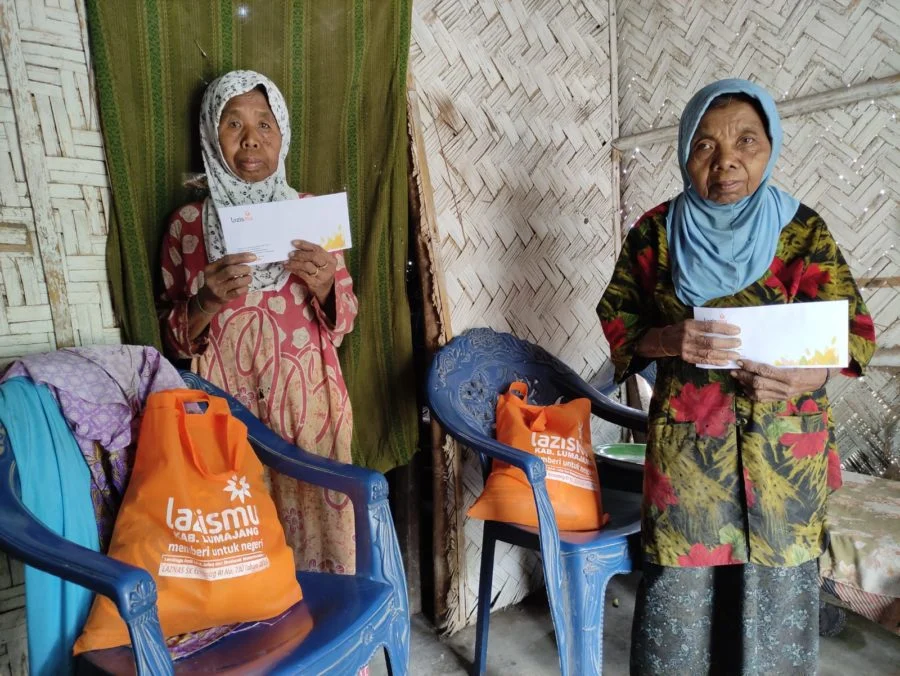 Lansia Kakak-beradik yang Selalu Rindu Lazismu Lumajang