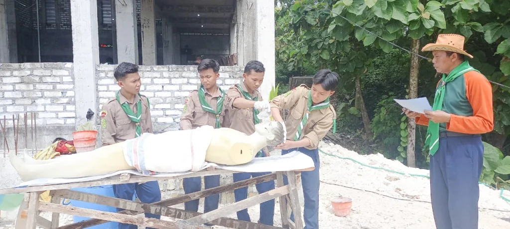 Unik, Ada Lomba Merawat Jenazah di Perkemahan HW