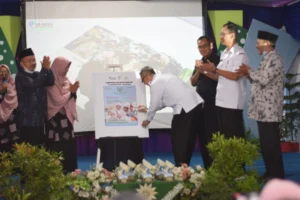 Peluncuran Majalah Dahlan SD Mudabo Diapresiasi Kepala Dinas
