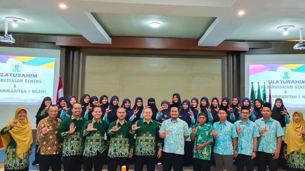 SD Plus Darussalam Belajar Literasi ke SD Muhasa Ngawi