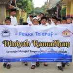 200 Santri Berkeliling Desa Sambut Ramadhan