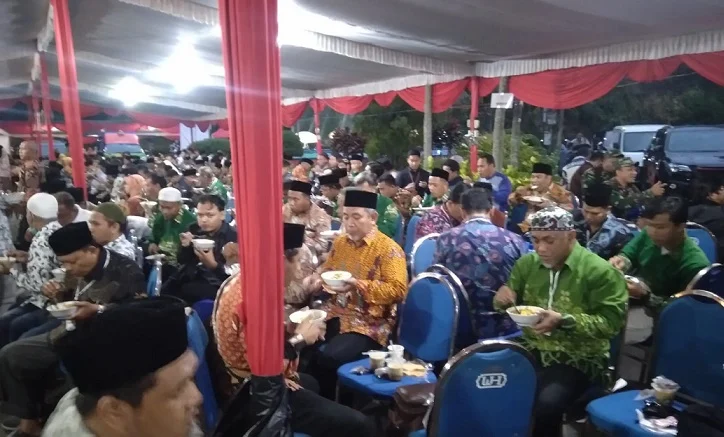Berdayakan PKL, 2000 Porsi Menu Berbuka Kajian Ramadhan PWM Jatim