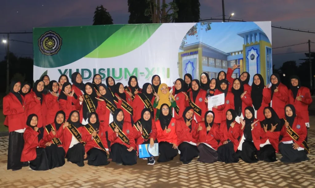 17 Guru Aisyiyah Kota Probolinggo Yudisium di STAIM Pro