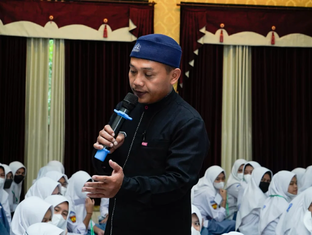 Belajar Tauhid dengan Analogi Selembar Uang Kertas