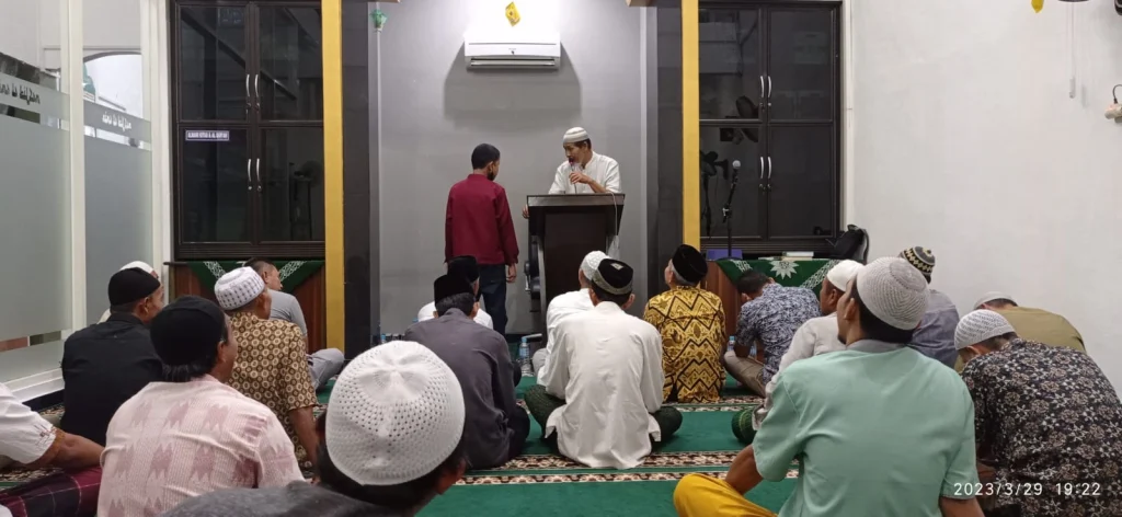 Kultum dan Shalat Subuh di Masjid Al-Amin Berhadiah Uang Saku