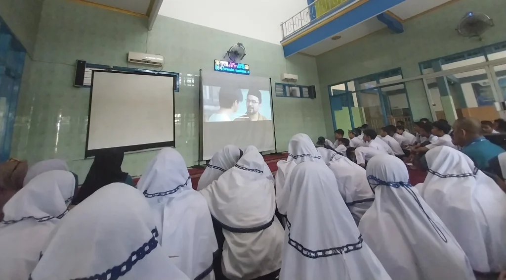 SMP Mudelta Nobar Ranah 3 Warna