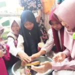 Asyiknya Belajar Perubahan Zat Benda dengan Membuat Es Krim